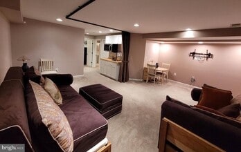 112 Holmes St, Unit Basement in Stafford, VA - Foto de edificio - Building Photo