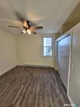 2979 Fairfield Ave in Bridgeport, CT - Foto de edificio - Building Photo