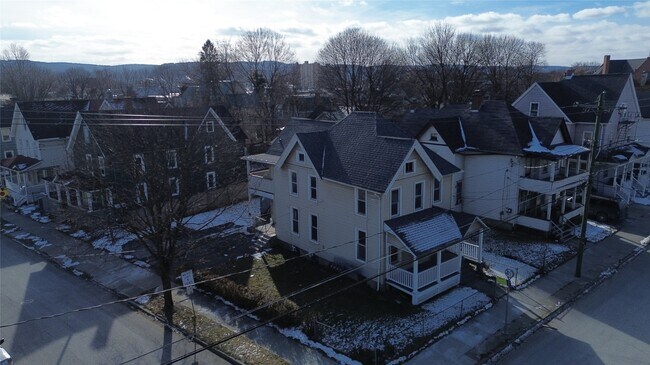 24 Robinson St in Binghamton, NY - Building Photo - Building Photo