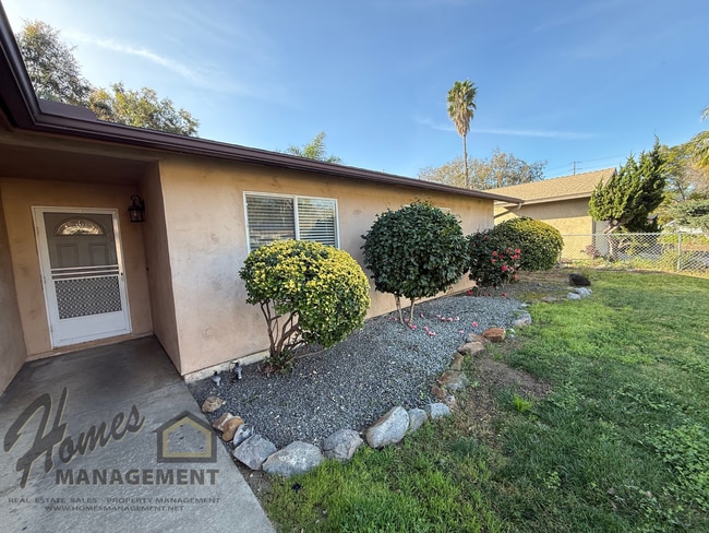 851 Eden Pl in Escondido, CA - Building Photo - Building Photo