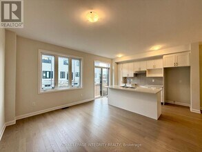 504 Ingenuity Row in Ottawa, ON - Building Photo - Building Photo