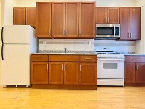 278 2nd St in Jersey City, NJ - Building Photo - Building Photo