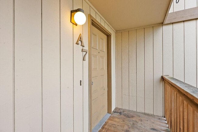 220 Israel Rd SW in Tumwater, WA - Building Photo - Building Photo