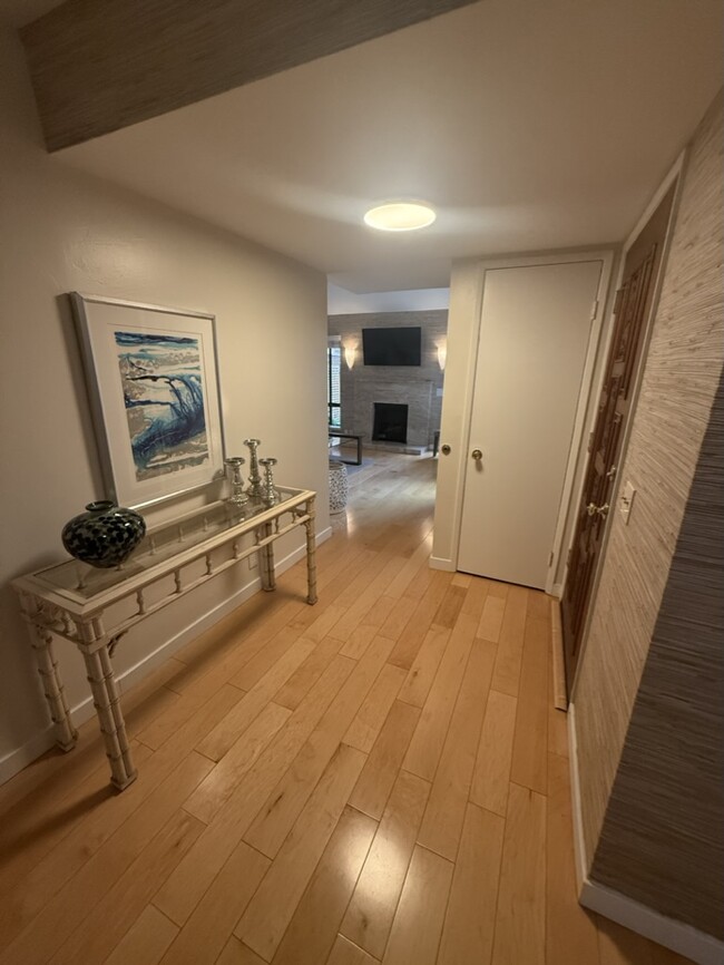 19 Mission Plaza Dr in Ventura, CA - Building Photo - Building Photo