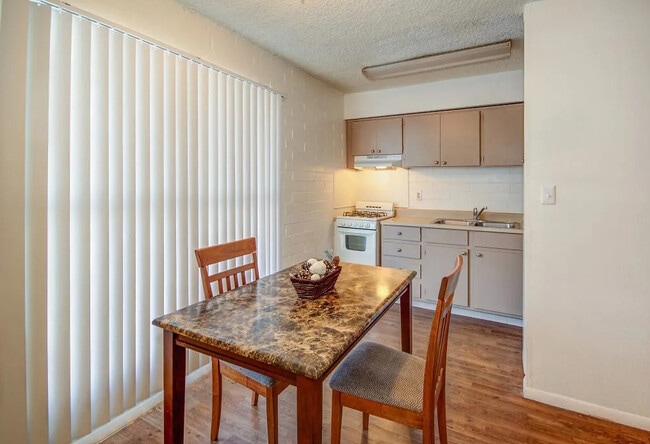 The Retro in Tucson, AZ - Building Photo - Building Photo