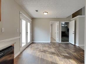 488 Old Tree Dr in Jackson, GA - Building Photo - Building Photo