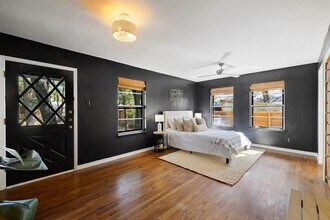 2008 Matthews Ln in Austin, TX - Building Photo - Building Photo