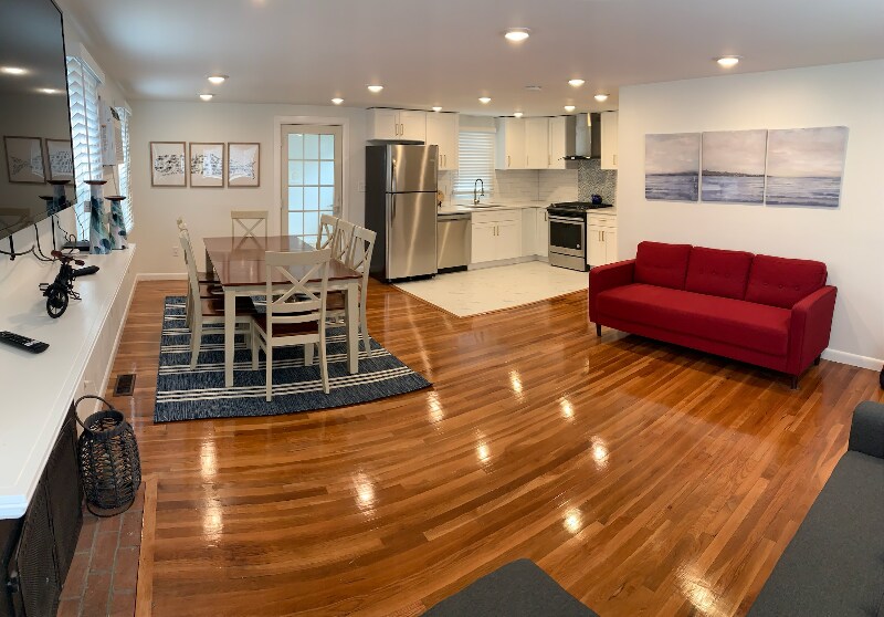 45 Checkerberry Ln in Yarmouth, MA - Building Photo