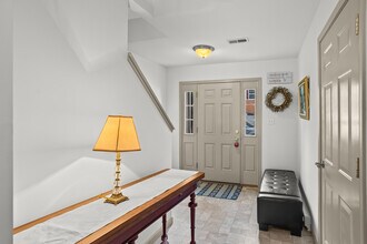 14 Indiana Cir in Lemoyne, PA - Foto de edificio - Building Photo