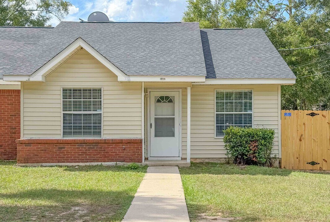 1532 Patrick Ave in Tallahassee, FL - Building Photo