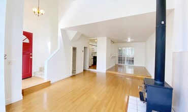 1646 Ocean St in Santa Cruz, CA - Building Photo - Building Photo