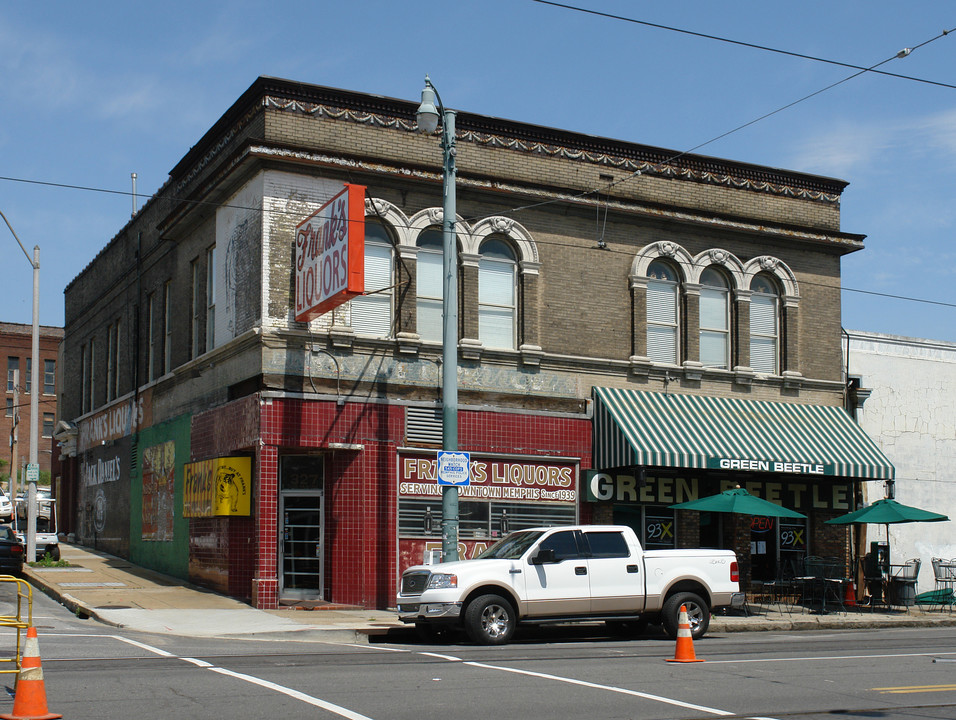 325-327 S Main St in Memphis, TN - Foto de edificio