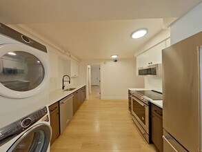 685-695 E 16th Alley in Eugene, OR - Building Photo - Building Photo