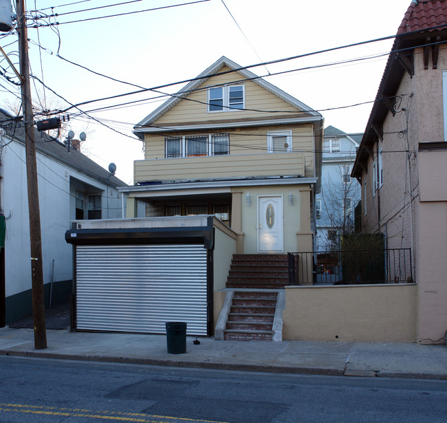 6 Cebra Ave in Staten Island, NY - Building Photo - Building Photo