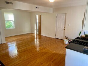 123 Thorndike St, Unit 2L in Cambridge, MA - Building Photo - Building Photo