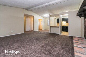 5519 Old Mill Ct in Indianapolis, IN - Building Photo - Building Photo