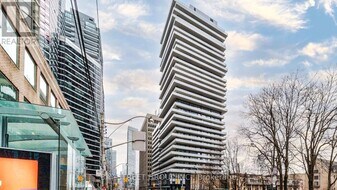 57 St Joseph St in Toronto, ON - Building Photo