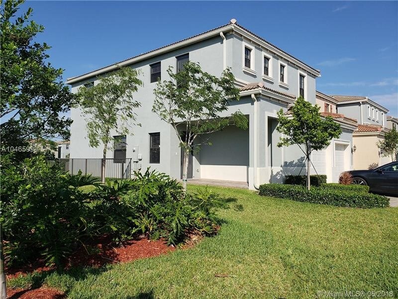 625 NE 191st Terrace-Unit -625 in Miami, FL - Building Photo