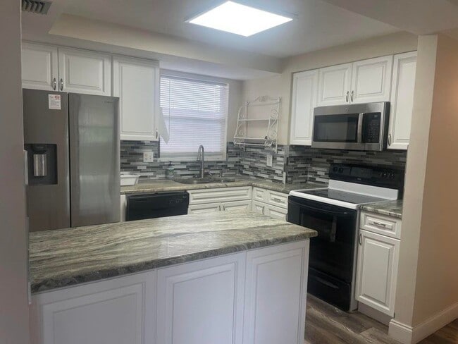 property at 729 Lori Dr