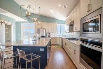 500 Canal Dr in Carolina Beach, NC - Building Photo - Building Photo