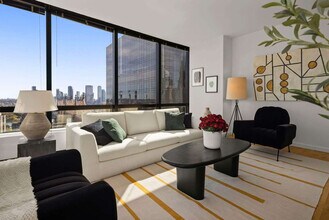 420 E 61st St in New York, NY - Building Photo - Building Photo