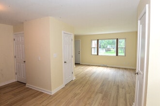 121 S 18th St in Chesterton, IN - Building Photo - Building Photo