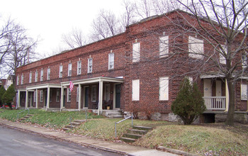 401-411 E Lane Ave in Columbus, OH - Building Photo - Building Photo