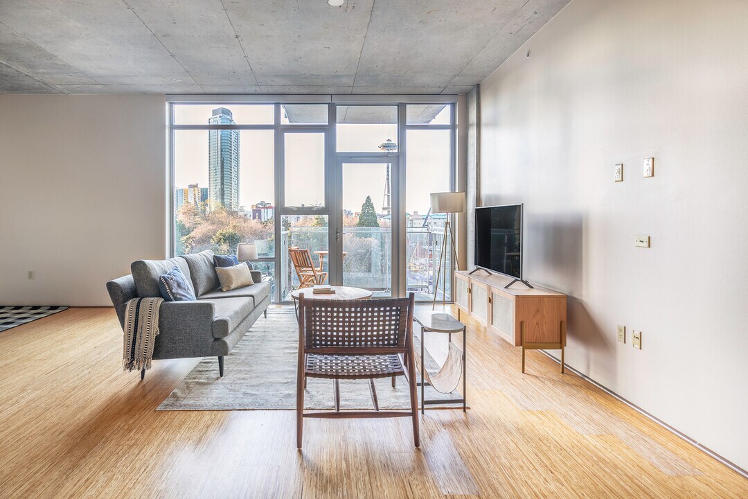 120 Westlake Ave N-Unit -FL9-ID66 in Seattle, WA - Building Photo