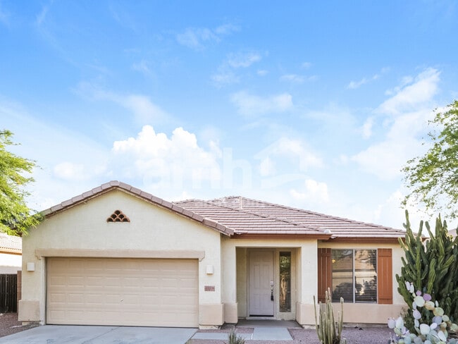 property at 12238 W Lincoln St