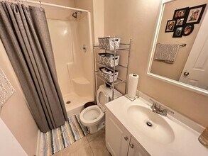 1509 Clermont Rd in Durham, NC - Foto de edificio - Building Photo