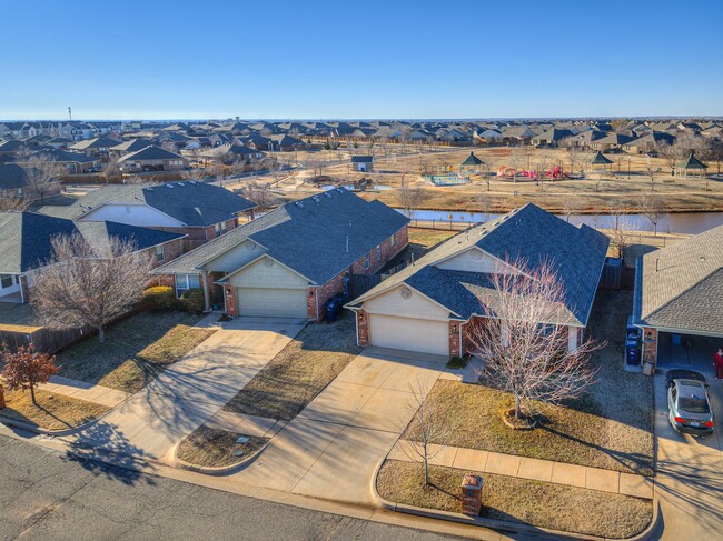 18113 Montoro Way in Edmond, OK - Building Photo - Building Photo