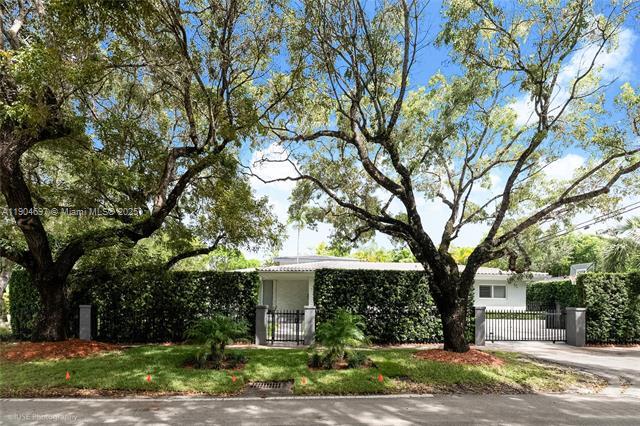 1545 Siena Ave in Coral Gables, FL - Building Photo