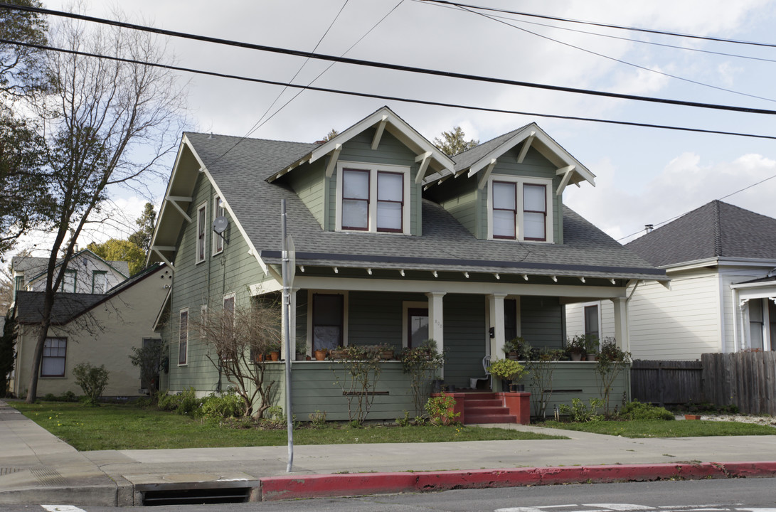 305 Coombs in Napa, CA - Foto de edificio