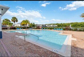 6608 S Goldenrod Rd in Orlando, FL - Foto de edificio - Building Photo