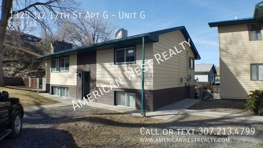 1325 1/2 17th St in Cody, WY - Building Photo