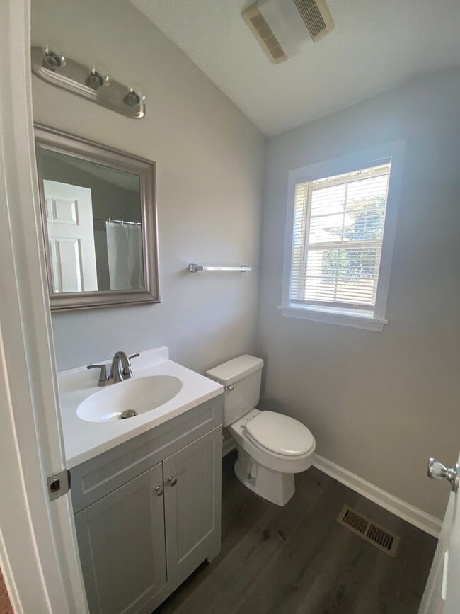 220 Scheer Ave in Durham, NC - Building Photo - Building Photo