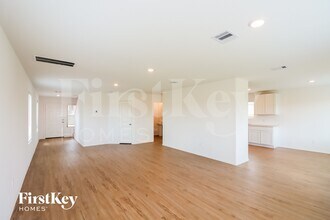 202 Alder Laurels Cv in Magnolia, TX - Building Photo - Building Photo