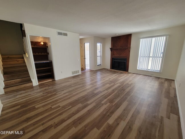 336 Villa Canto St in El Paso, TX - Building Photo - Building Photo