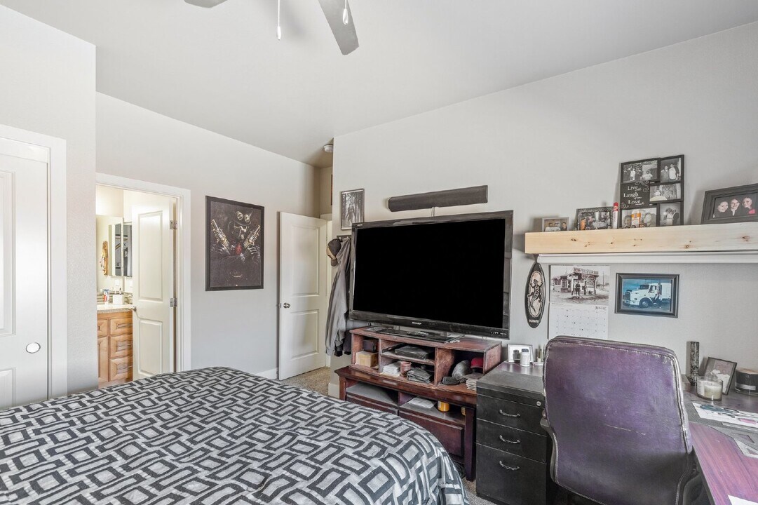 171 Weeping Willow Ct in Pahrump, NV - Building Photo