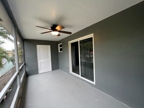 Deerfield Apartments LLC in Deerfield Beach, FL - Building Photo - Building Photo