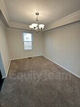 9400 White Pine Dr in Loveland, OH - Building Photo - Building Photo