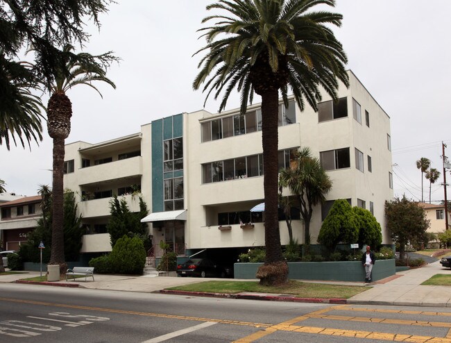 1055 Lincoln Blvd in Santa Monica, CA - Building Photo - Building Photo