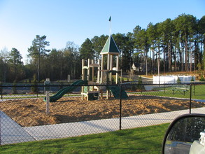 Austin's Ridge Apartments in Southern Pines, NC - Building Photo - Building Photo