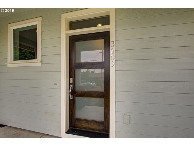 3809 F St in Vancouver, WA - Foto de edificio - Building Photo