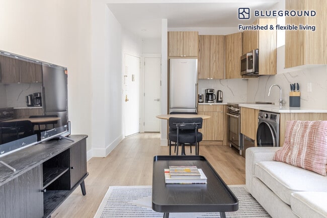 138 E 38th St in New York, NY - Foto de edificio - Building Photo