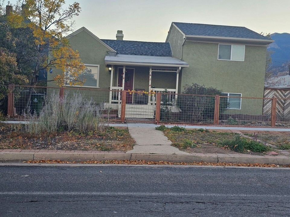 2117 Bott Ave in Colorado Springs, CO - Building Photo