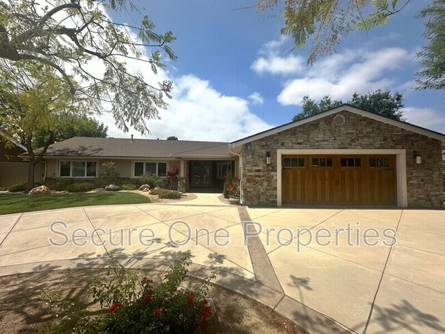 property at 1695 Berkshire Dr