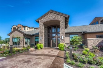 EdgeWater at City Center in Lenexa, KS - Building Photo - Building Photo