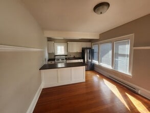 99 Wellington Ave in Victoria, BC - Building Photo - Building Photo