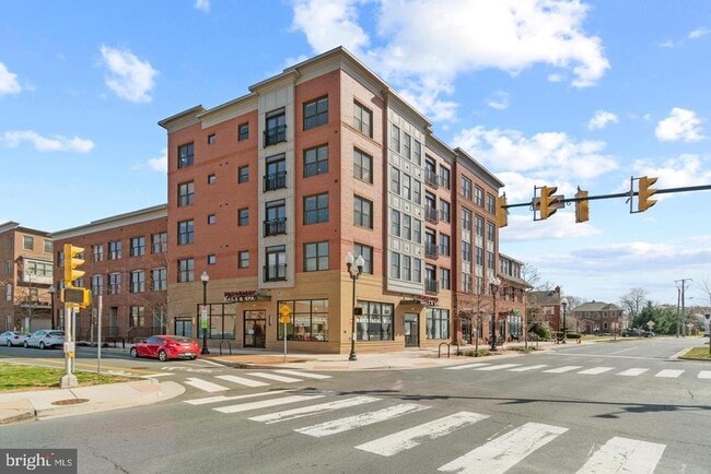 1107 S Walter Reed Dr in Arlington, VA - Building Photo - Building Photo